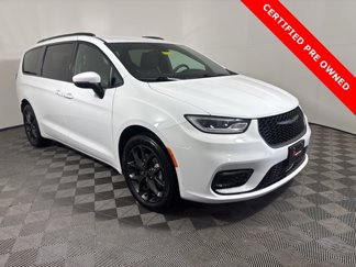 Used 2023 Chrysler Pacifica Touring-L w/ S Appearance Package image 1
