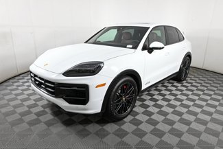 Used 2025 Porsche Cayenne GTS w/ Premium Package image 1