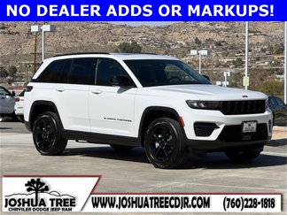 New 2025 Jeep Grand Cherokee Altitude image 1