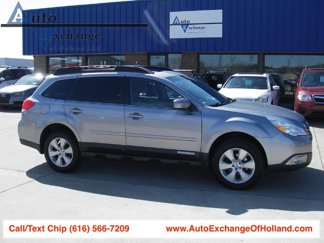 Used 2011 Subaru Outback 2.5i Limited image 1