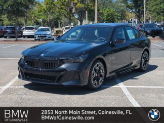 New 2026 BMW 550e xDrive image 1