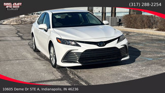 Used 2023 Toyota Camry LE image 1