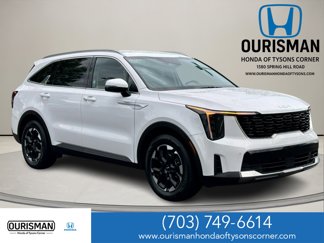 Used 2024 Kia Sorento S image 1