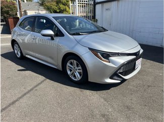 Used 2020 Toyota Corolla Hatchback image 1