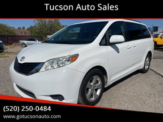 Used 2014 Toyota Sienna LE image 1