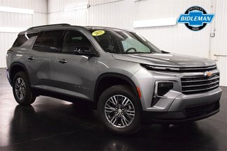 New 2025 Chevrolet Traverse LT w/ Driver Confidence Package image 1
