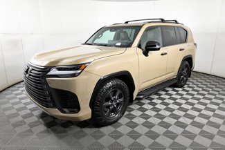 Used 2025 Lexus LX 700h Overtrail image 1
