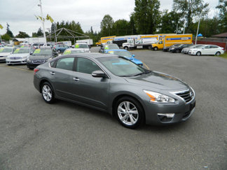 Used 2015 Nissan Altima 2.5 SV image 1