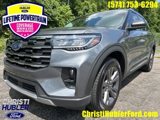 Used 2025 Ford Explorer Active w/ Active Comfort Package image 1