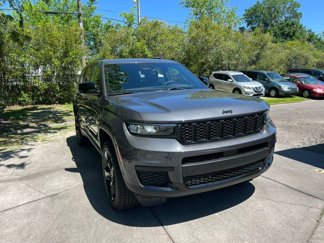 Used 2025 Jeep Grand Cherokee L Altitude image 1