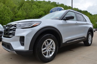 New 2025 Ford Explorer Active image 1