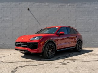 New 2026 Porsche Cayenne GTS image 1