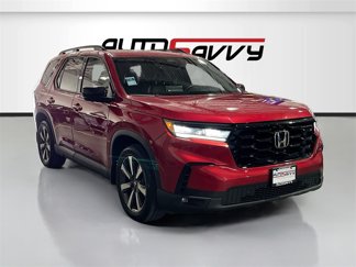Used 2025 Honda Pilot Black Edition image 1