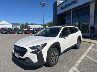 Used 2025 Subaru Outback Premium image 1