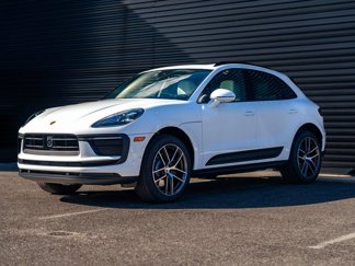 Used 2025 Porsche Macan image 1