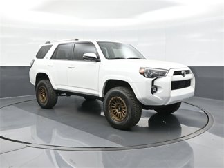 Used 2024 Toyota 4Runner SR5 Premium image 1