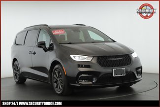 Used 2021 Chrysler Pacifica Touring-L w/ S Appearance Package image 1