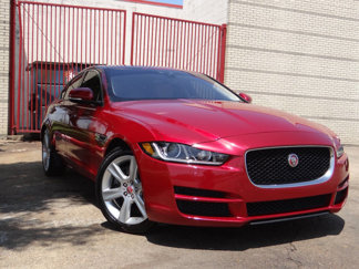 Used 2017 Jaguar XE Premium image 1