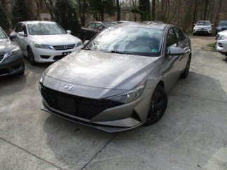 Used 2022 Hyundai Elantra SEL w/ Convenience Package image 1