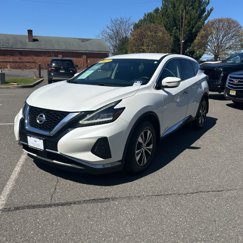 Used 2019 Nissan Murano S image 1
