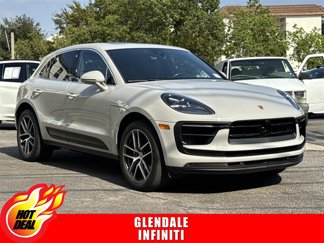 Used 2023 Porsche Macan S image 1