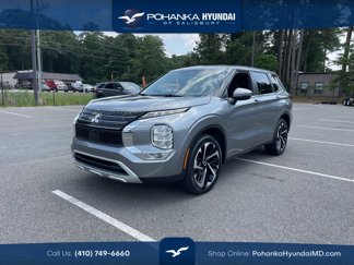 Used 2024 Mitsubishi Outlander SE image 1