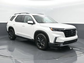 New 2025 Honda Pilot Touring image 1