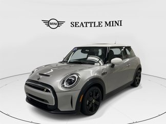 Certified 2024 MINI Cooper SE image 1