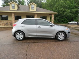 Used 2021 Kia Rio S image 1