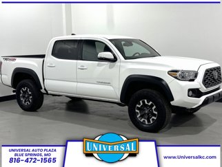 Used 2023 Toyota Tacoma TRD Off-Road image 1