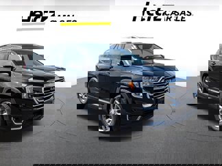 Used 2024 GMC Terrain SLT image 1