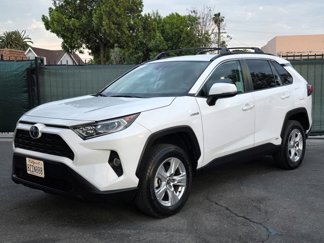 Used 2021 Toyota RAV4 XLE image 1