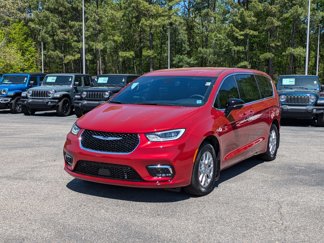 New 2025 Chrysler Pacifica Select image 1