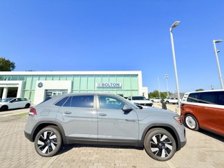 New 2026 Volkswagen Atlas Cross Sport SE image 1