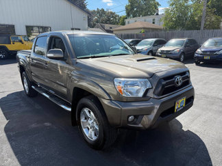 Used 2015 Toyota Tacoma 4x4 Double Cab image 1