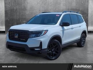 Used 2025 Honda Passport Black Edition image 1