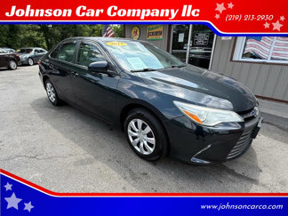 Used 2017 Toyota Camry LE image 1