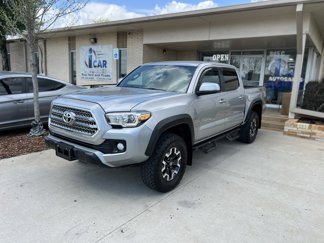 Used 2017 Toyota Tacoma SR5 image 1