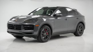 Used 2024 Porsche Cayenne S image 1