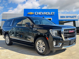 Used 2021 GMC Yukon XL SLT image 1
