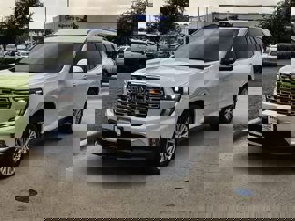 Used 2025 GMC Acadia Denali image 1