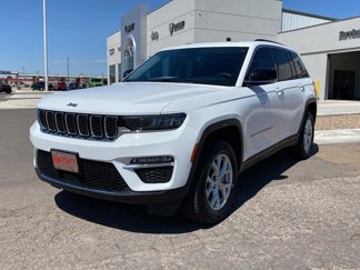 Used 2024 Jeep Grand Cherokee Limited image 1