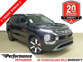 New 2025 Mitsubishi Outlander SEL image 1
