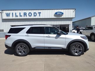 New 2025 Ford Explorer Active image 1