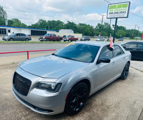 Used 2021 Chrysler 300 Touring w/ Sport Appearance Package image 1