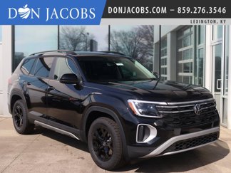 New 2025 Volkswagen Atlas Peak Edition SE image 1