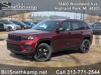 New 2025 Jeep Grand Cherokee Altitude image 1