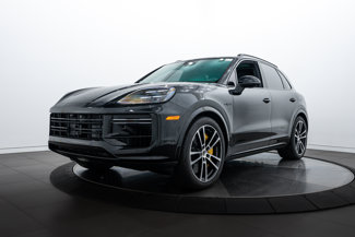New 2025 Porsche Cayenne Turbo video 1