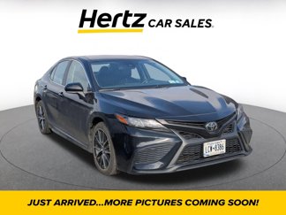 Used 2024 Toyota Camry SE image 1