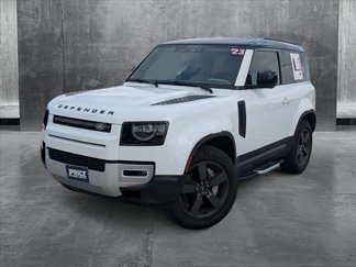 Used 2023 Land Rover Defender 90 SE image 1